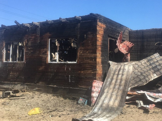 В Улан-Удэ пожар оставил без крова семью с девятью детьми