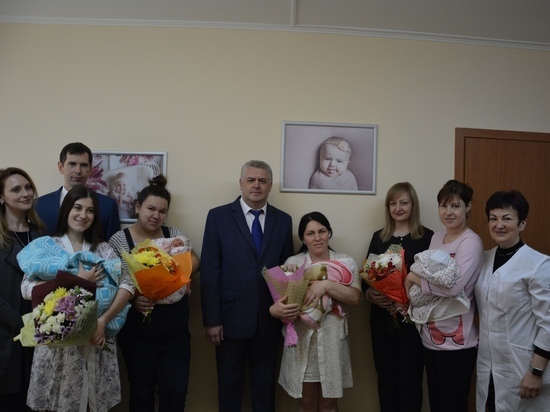 Крымские малыши получили подарки от Фонда медстрахования