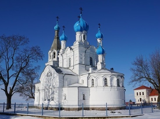 Митрополит Тихон Шевкунов поддержал просьбу о передаче гдовского храма Церкви