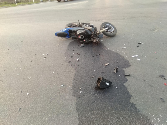 В Рязани москвичка на иномарке не уступила дорогу мотоциклисту без прав