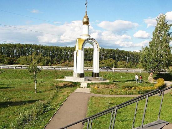 Активисты просят передать часовню, установленную в память о Евдокимове, на баланс Зонального района Активисты просят передать часовню, установленную в память о Евдокимове, на баланс Зонального района