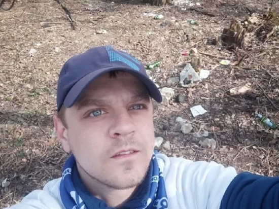 Житель Ярославля в одиночку убрал целый городской парк