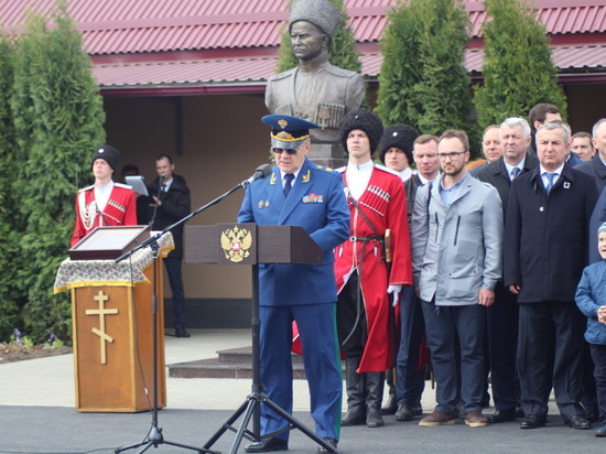 Казаки-кадеты получили новый учебный корпус в станице Бриньковской
