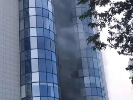 В Новороссийске из-за пожара из многоэтажки эвакуировали 150 человек