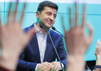 Владимир Зеленский празднует победу на выборах президента Украины