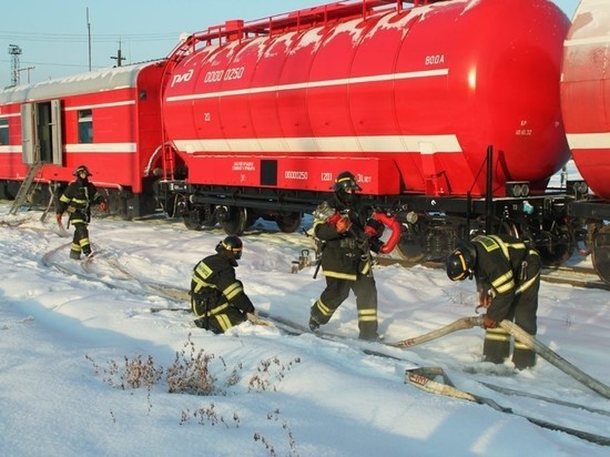 Пожарный поезд  на станции Абакан приведен в полную готовность
