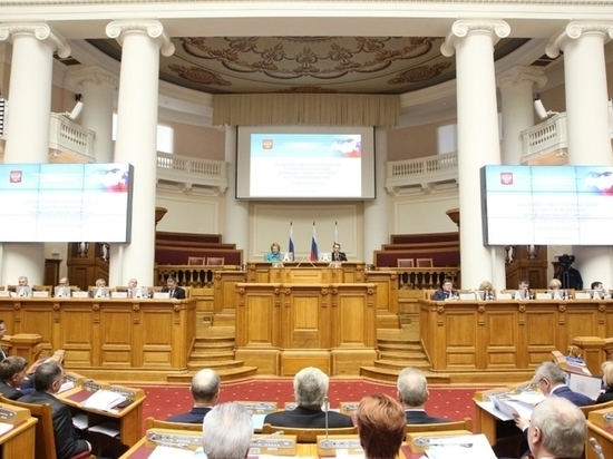 Лиханов обсудит МРОТ и медпомощь в селах на Совете законодателей РФ