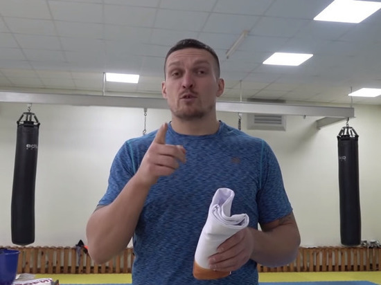 Украинский боксер Усик посоветовал «простить и посадить» сторонников Порошенко