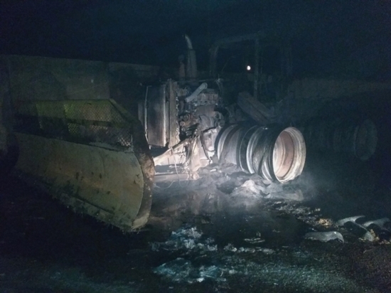 В Сафоновском районе Смоленской области вспыхнул трактор