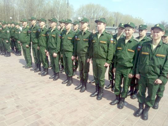 В Липецке провожали новобранцев в Вооружённые силы России