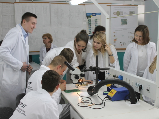 Эксперты ОНФ на Ставрополье знакомят школьников с профессиями
