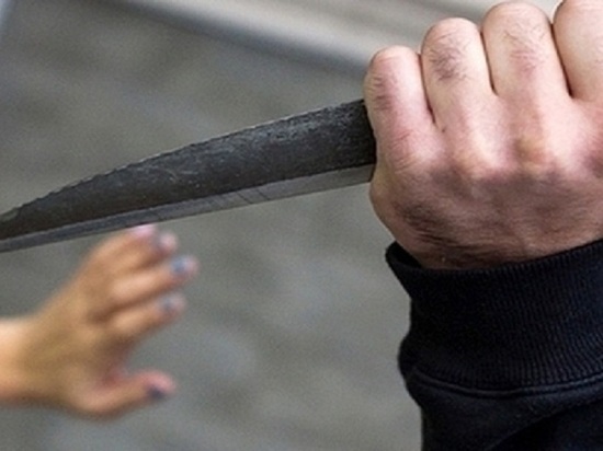 Мужчина в Калмыкии порезал супругу ножом