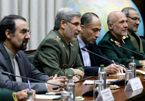 Выступая на VIII Международной конференции по безопасности в Москве, министр обороны Ирана, бригадный генерал Амир Хатами заявил, что в лице Трампа Европа рискует столкнуться с новым Гитлером