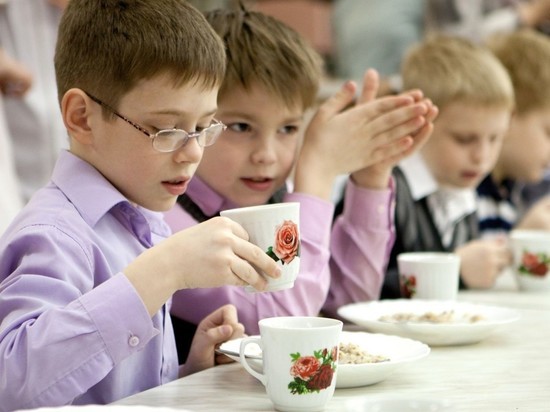 В большинстве образовательных учреждений Лухского района дети не получают полноценного питания