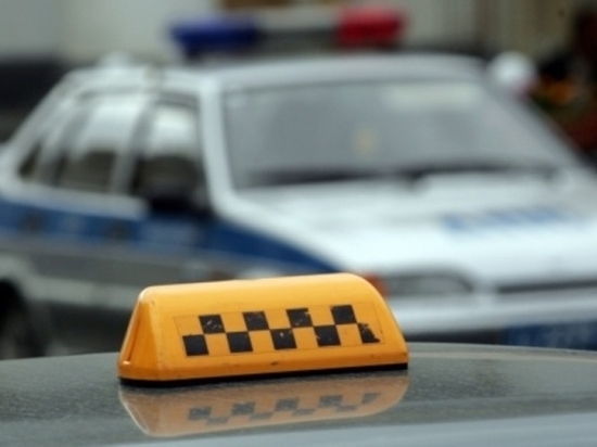 Житель Москвы ограбил женщину-таксиста в Тверской области