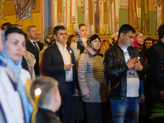 Губернатор Ивановской области посетил пасхальное богослужение