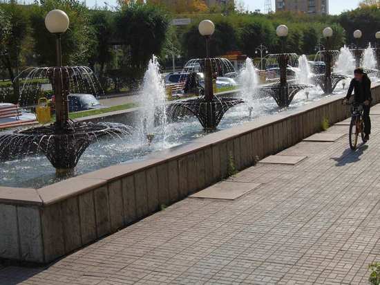 С 1 мая в Абакане включают городские фонтаны