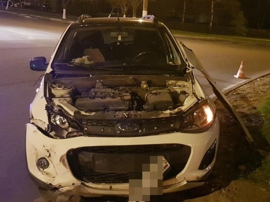 В Твери 16-летняя девушка пострадала в столкновении двух машин