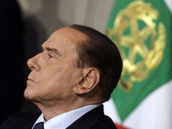 Экс-премьер Италии Сильвио Берлускони срочно госпитализирован