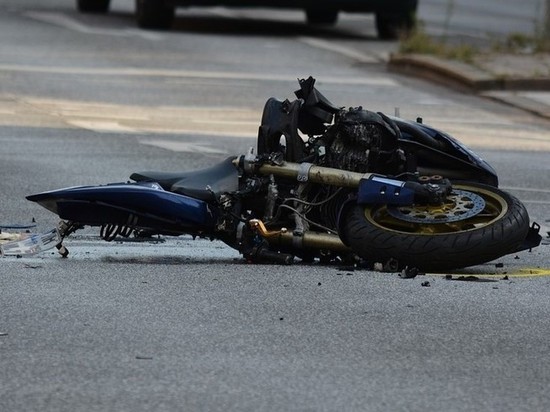 В Рославле женщина-водитель на иномарке сбила мотоциклиста