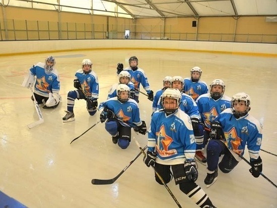 В Волгограде хоккейный турнир приурочат ко Дню Победы