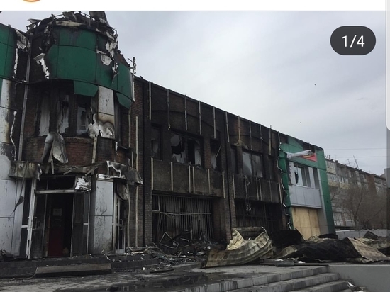 В Улан-Удэ из-за горевшего «Акбэса» эвакуировали жильцов соседней пятиэтажки