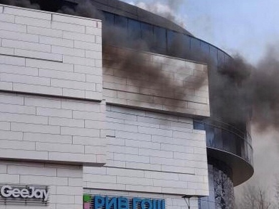 «Сильвермолл» горел в Иркутске. Эвакуировали 2000 человек