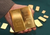 Из-за сохраняющих санкционных рисков Россия продолжает закупать золото