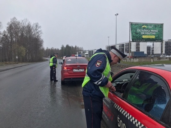 На дорогах Петрозаводска массово проверяют водителей