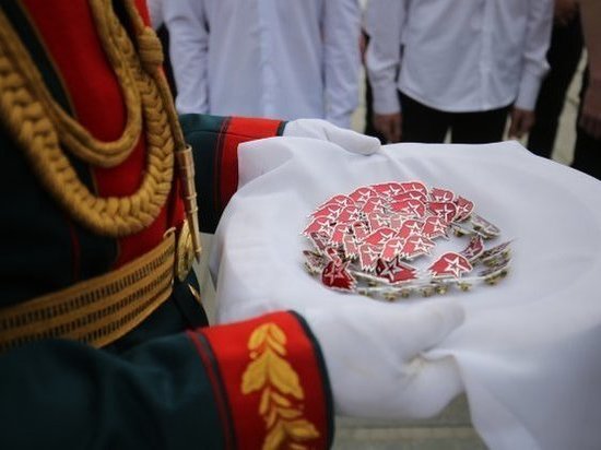 В Волгоградской области 200 школьников пополнили ряды юнармейцев В Волгоградской области 200 школьников пополнили ряды юнармейцев