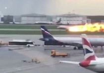 В Интернете активно обсуждают летные происшествия последнего времени, связанные с пожарами на борту самолетов