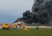 Как сообщает RT, со ссылкой на источник в следственных органах, часть людей, погибших в результате возгорания Sukhoi Superjet 100 в аэропорту Шереметьево, задохнулись угарным газом в хвостовой части самолёта