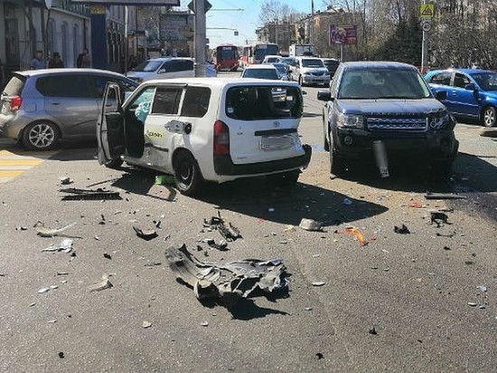 В ДТП в Иркутске пострадали двое мужчин