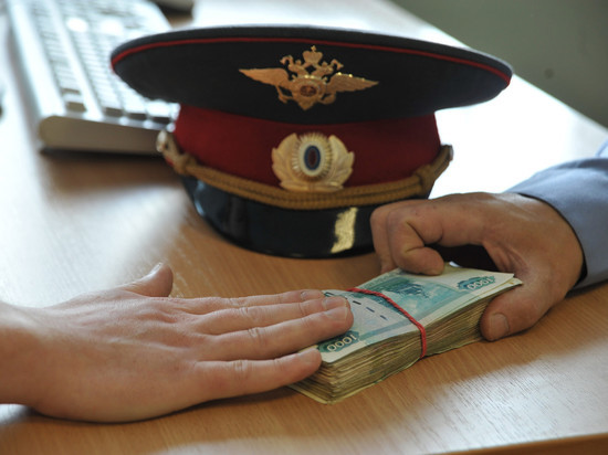 Полицейский на Кубани задержан по подозрению в получении крупной взятки