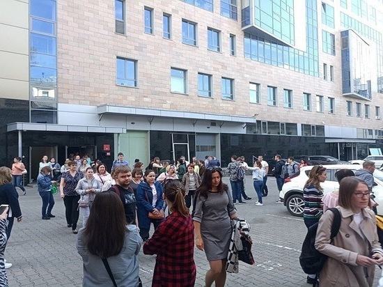 Торговые центры в Нижнем Новгороде эвакуировали 7 мая
