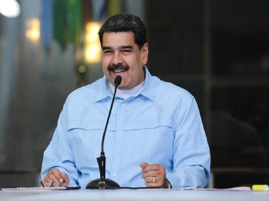 Мадуро объявил об освобождении Венесуэлы от доллара