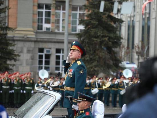В Екатеринбурге прошел парад Победы