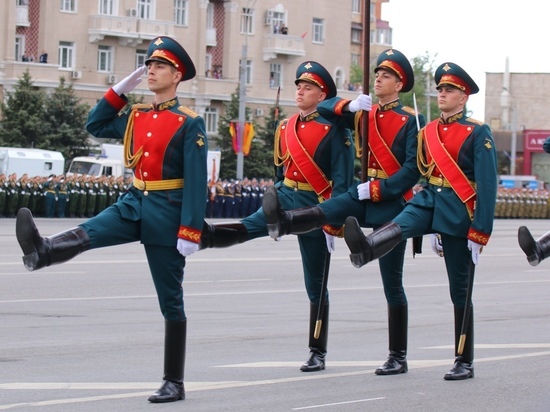Парад Победы проходит в Ростове-на-Дону