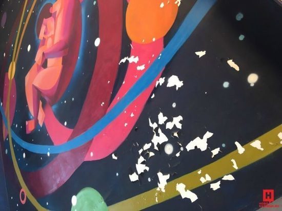 Нарисованные известными художниками новокузнецкие граффити пришли в негодность