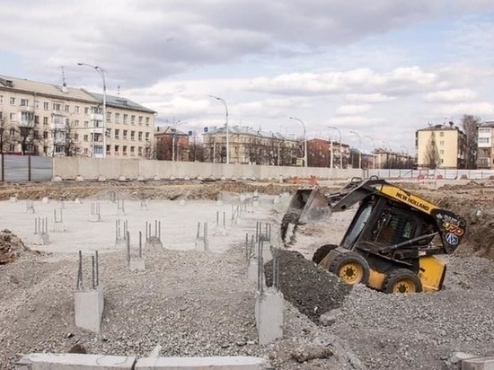 В Кемерове временно убрали забор вокруг стройплощадки на месте "Зимней вишни"