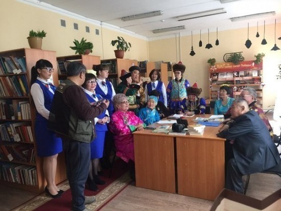 Об агинских мастерах по разбиванию хребтовой кости расскажут в Монголии