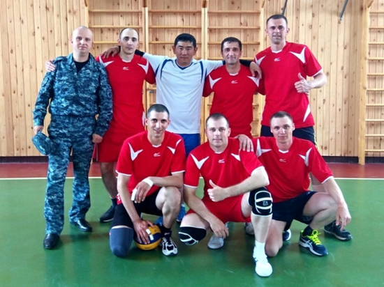 Полицейские из Псковской области выиграли турнир по волейболу в Дагестане