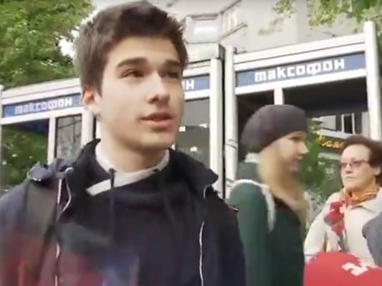 Киевский школьник в телеэфире отказался считать героями "Небесную сотню"
