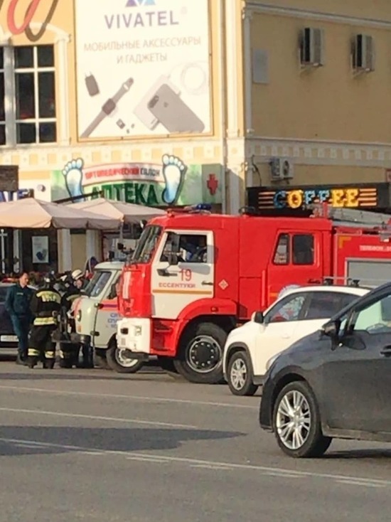 На Ставрополье массово эвакуируют людей из ТЦ и других общественных зон