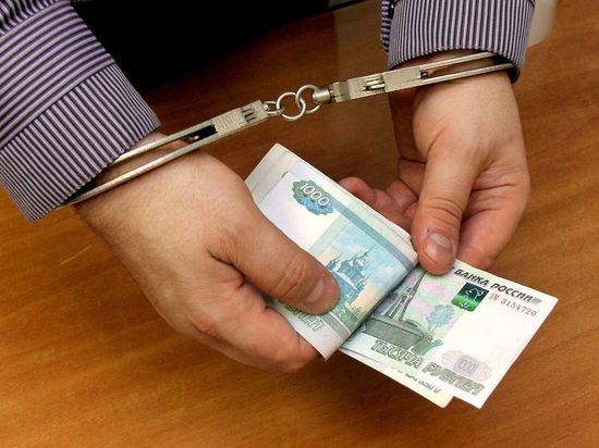 Оренбуржец похитил деньги у сожительницы, чтобы помириться с бывшей супругой