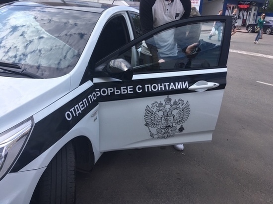 В Саранске разбилась машина из «отдела по борьбе с понтами»