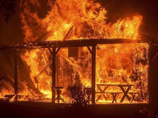 Двое сгорели на пожаре дома в СНТ «Радуга» под Читой