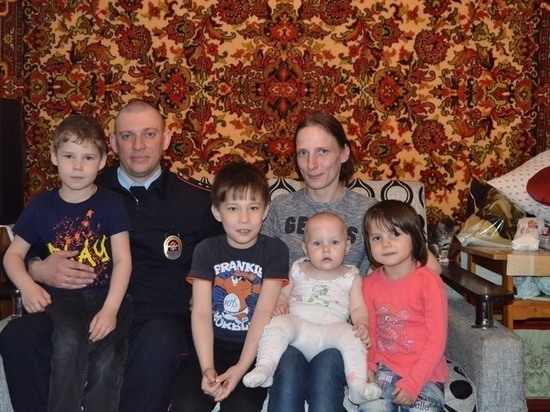 Глава МВД наградил ставропольского полицейского за спасение пятерых человек