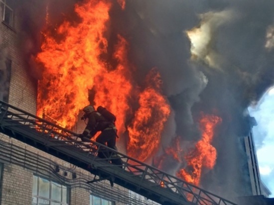С начала года смоленские пожарные спасли более 80 человек