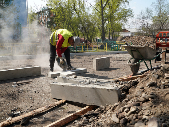 В Красноярске отремонтируют больше дворов, чем планировали